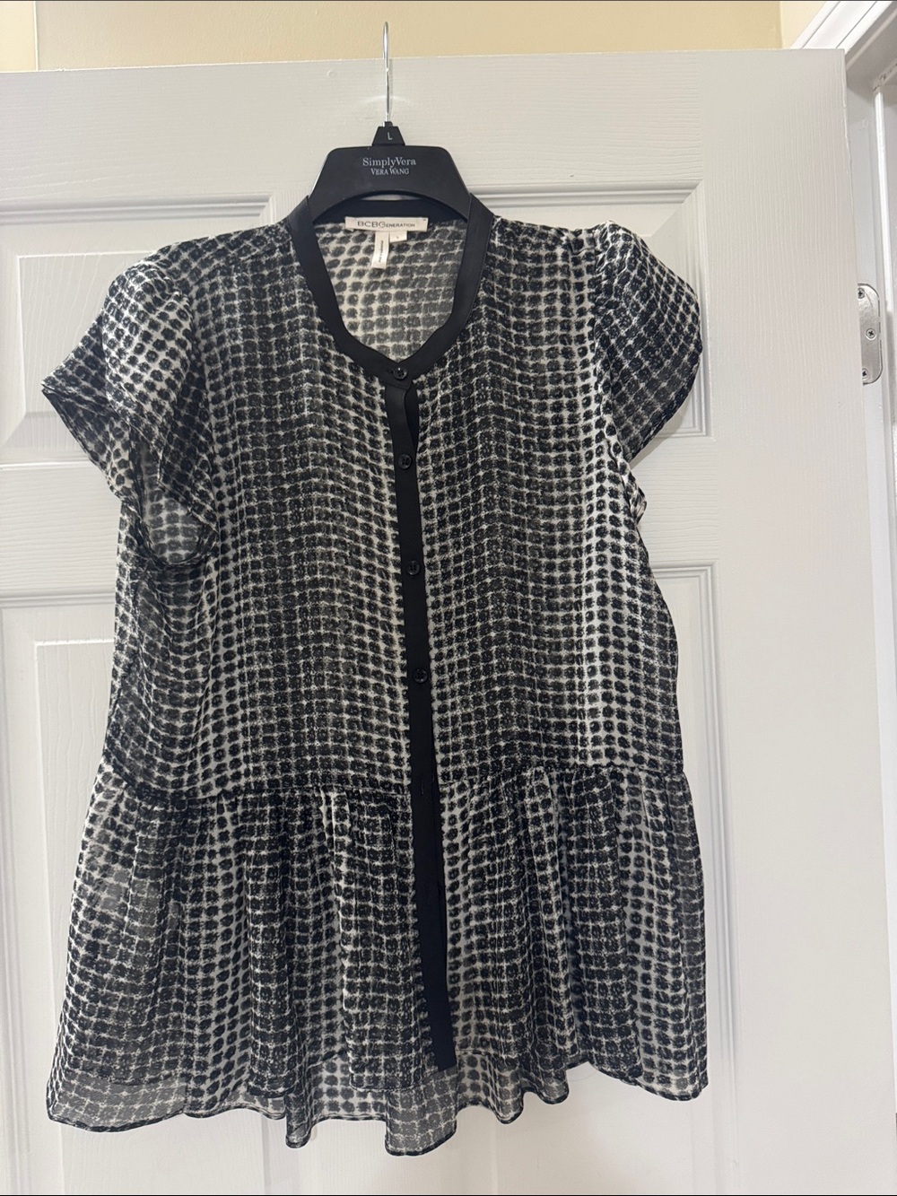 BCBGeneration Black & White Short-Sleeve Tiered Blouse